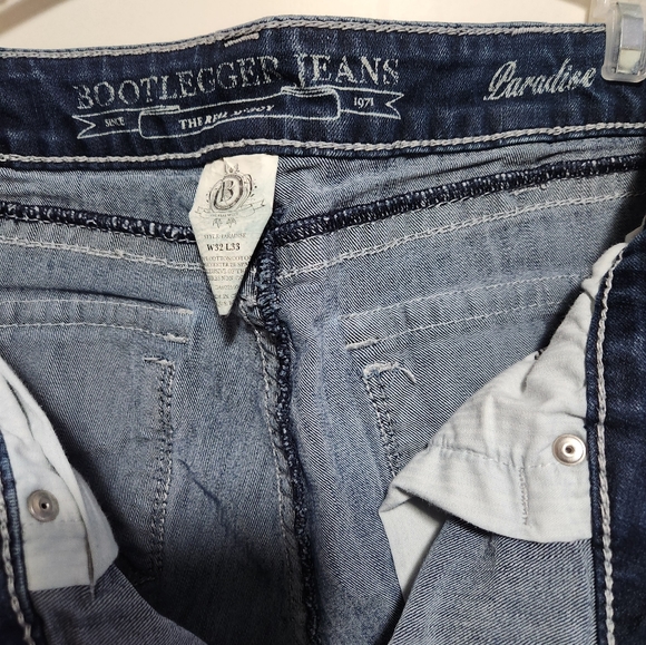 Bootlegger Jeans Style Paradise W32/L33 Indigo Wash Fits size 10 - 12 - Picture 5 of 8